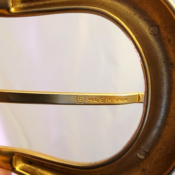 34" tan genuine leather belt with gold buckle - Picture 3 of 3